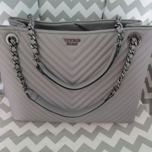 SOLD⛔⛔ Victoria Secret Tote Bag